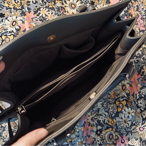 Structured tote - Picture 2 of 5